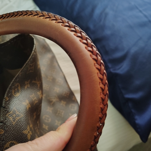 Louis Vuitton Brown Monogram Bag Artsy - Picture 8 of 16